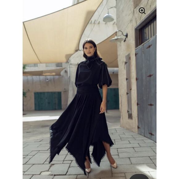 Aleeza Paris Paradise Skirt High Low Asymmetrical Hem Black XL NWT $129 MSRP - Picture 2 of 9